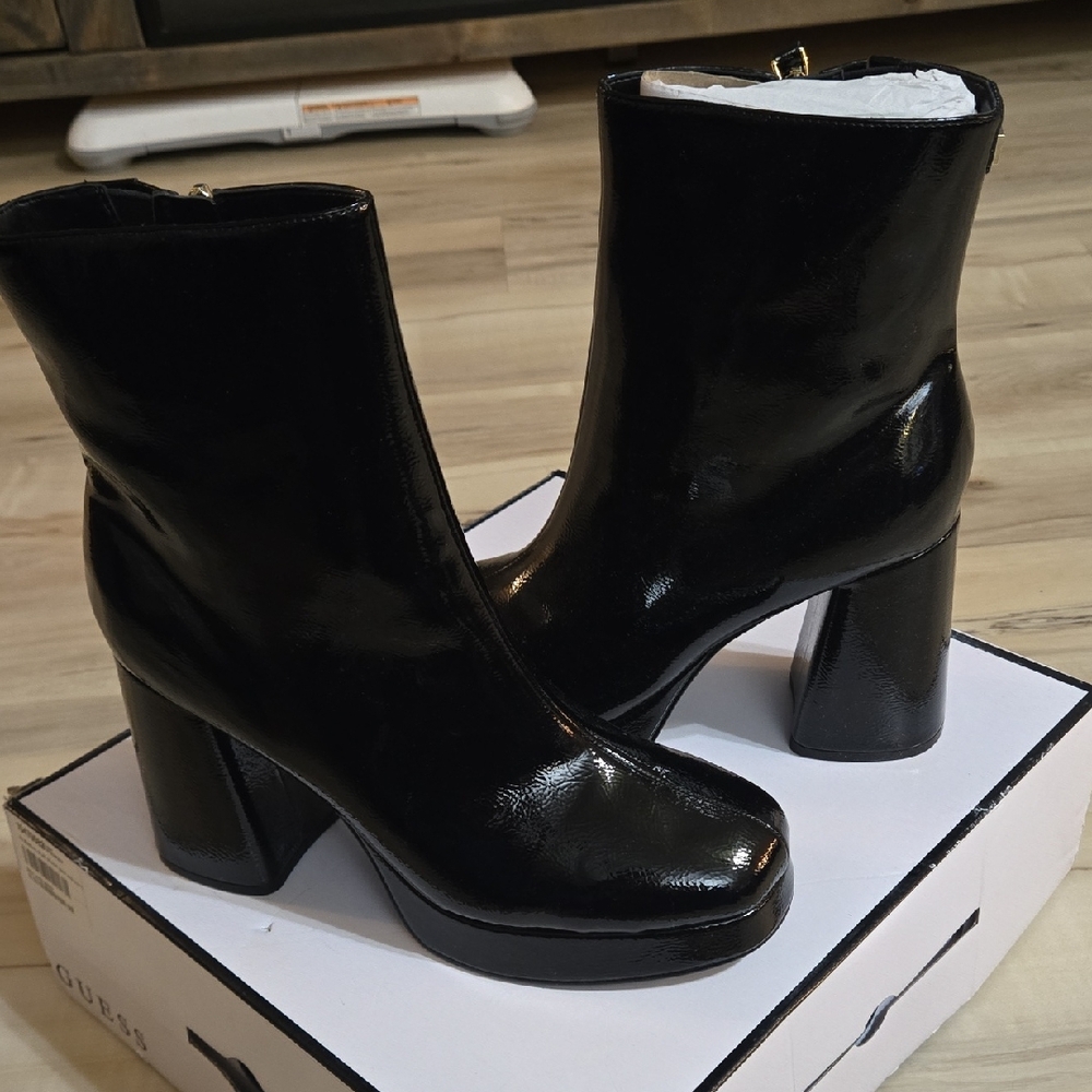 Guess Shiny Black Heeled Boots
